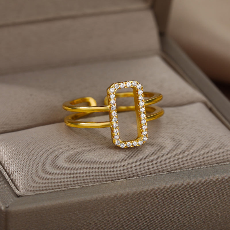 Elegant Gold Ring